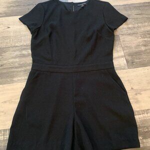 Banana republic black shorts romper.  EUC.  Sz. 6.